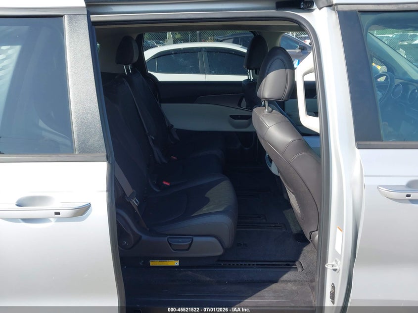 2023 Kia Carnival Mpv Lx Seat Package VIN: KNDNB4H3XP6250262 Lot: 45521522