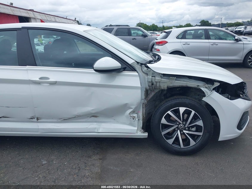 2022 VOLKSWAGEN JETTA auction photo 6