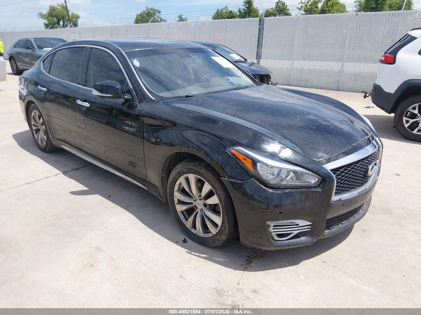 2016 INFINITI Q70L auction photo 1