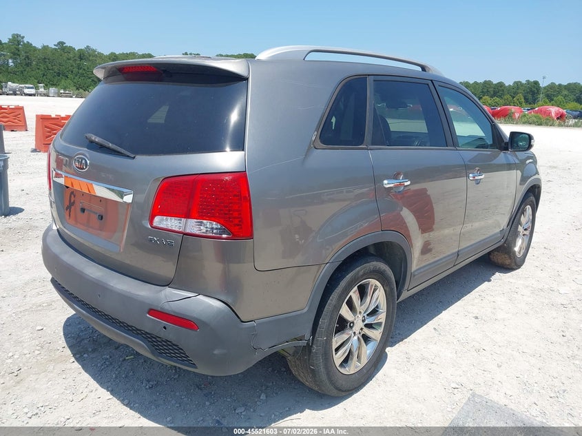 KIA SORENTO 2011 VIN 5XYKU4A2XBG051328