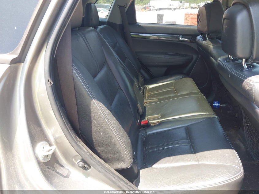KIA SORENTO 2011 VIN 5XYKU4A2XBG051328