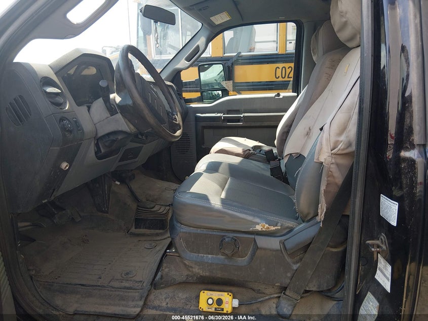 2016 Ford F-550 Chassis Xl/Xlt VIN: 1FDUF5HT8GEC37176 Lot: 45521676