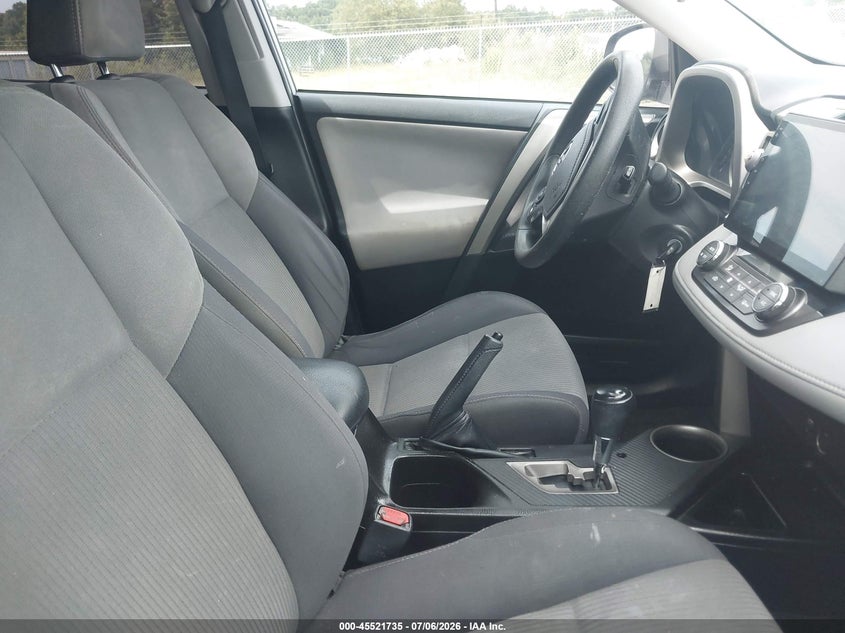 2015 TOYOTA RAV4 auction photo 5