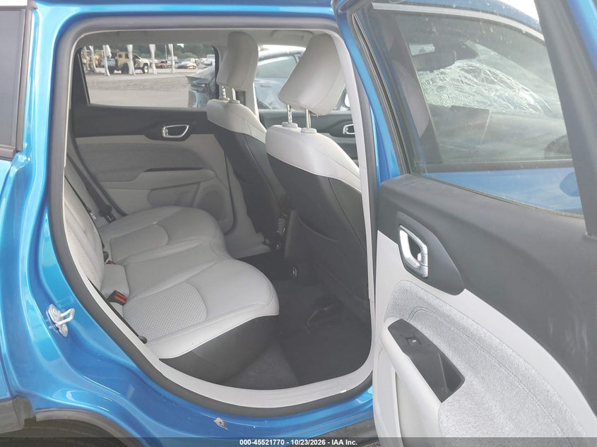 2022 JEEP COMPASS LATITUDE FWD · Фото 8