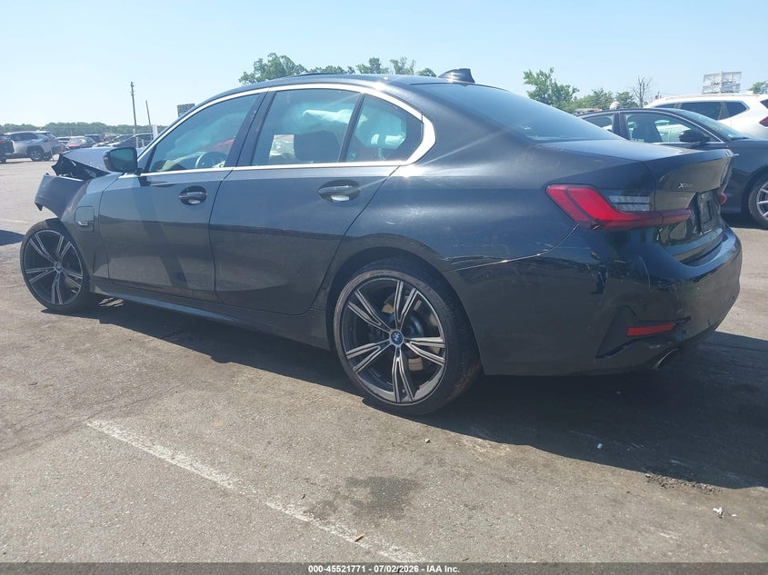 Vin: 3mw5p9j06n8c33749, lot: 46019987, bmw 330e xdrive 20223