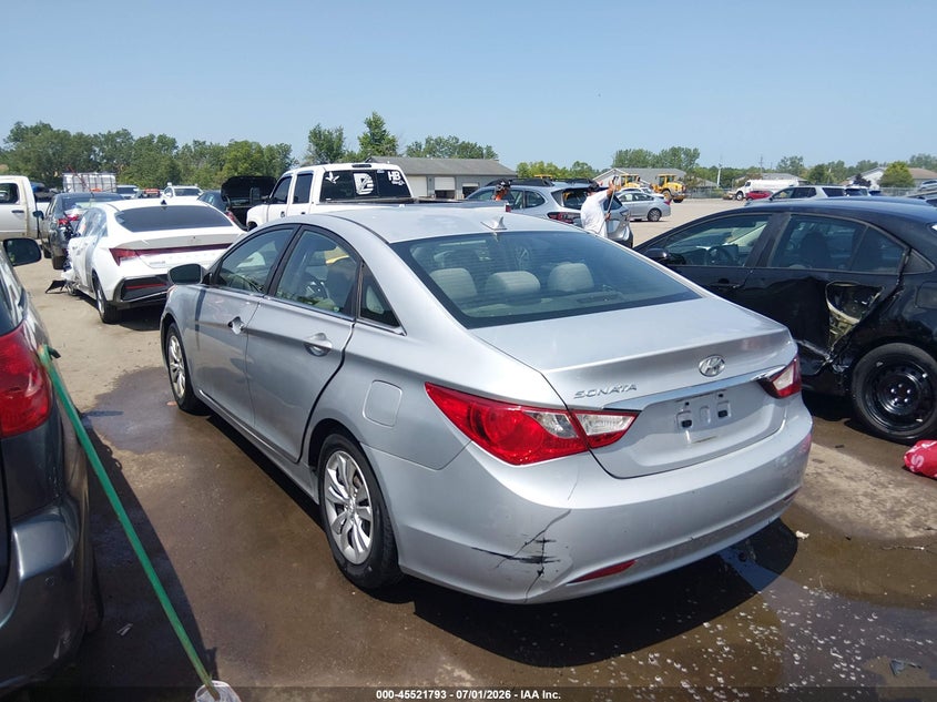 2013 HYUNDAI SONATA auction photo 3