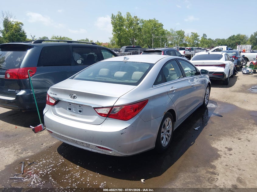 2013 HYUNDAI SONATA auction photo 4