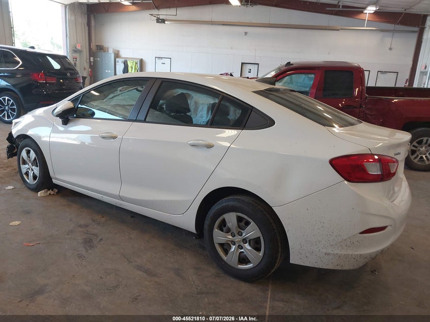 CHEVROLET CRUZE 2018 VIN 1G1BC5SM1J7105175