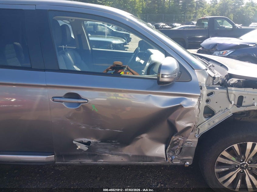 2020 Mitsubishi Outlander Se 2.4 S-Awc VIN: JA4AZ3A34LZ045490 Lot: 45521812