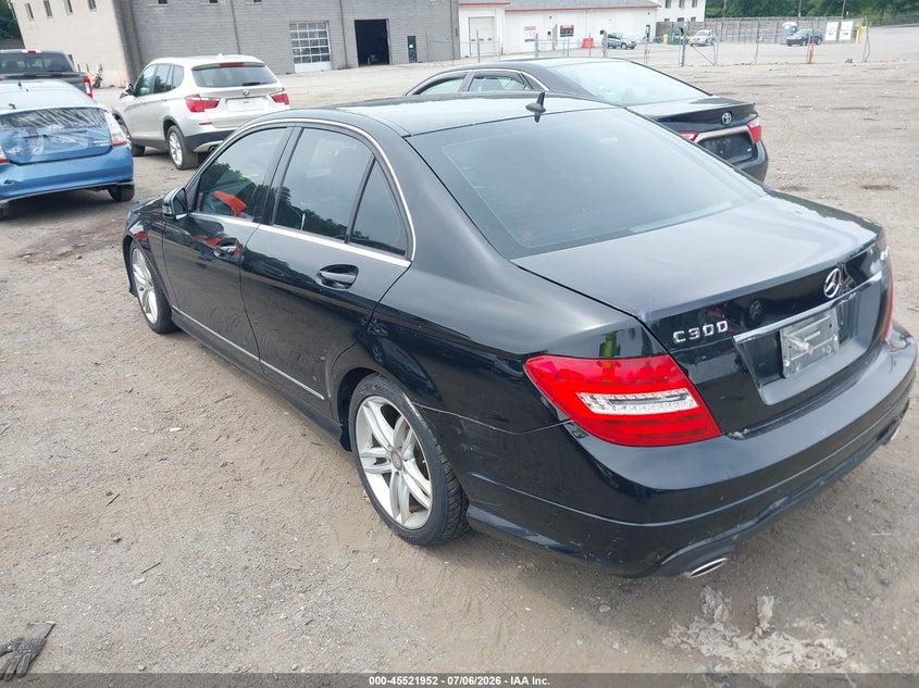 2012 MERCEDES-BENZ C 300 auction photo 3