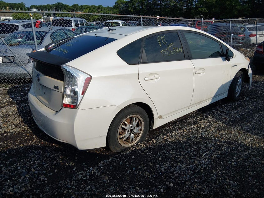 2011 TOYOTA PRIUS auction photo 4