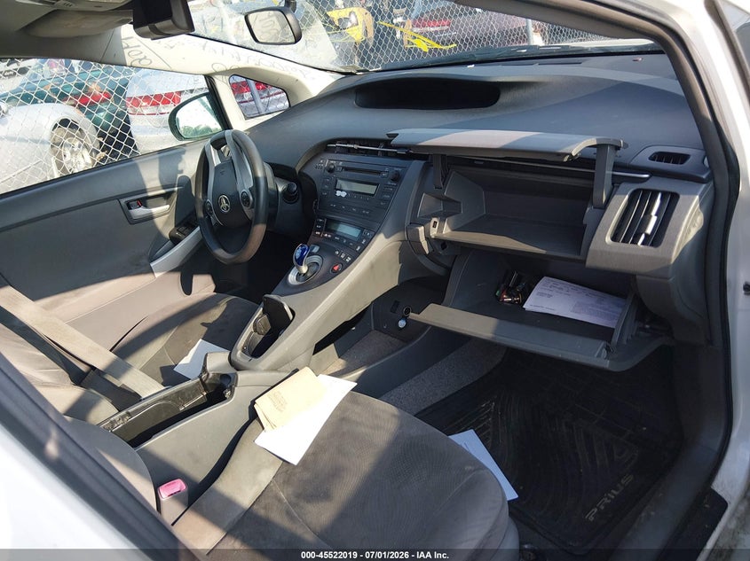 2011 TOYOTA PRIUS auction photo 5