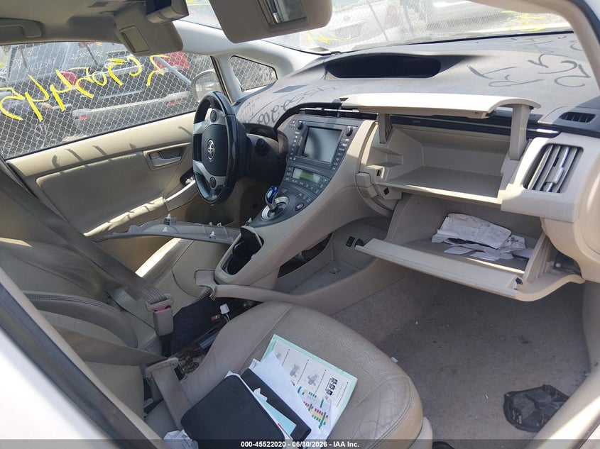 2011 TOYOTA PRIUS auction photo 5