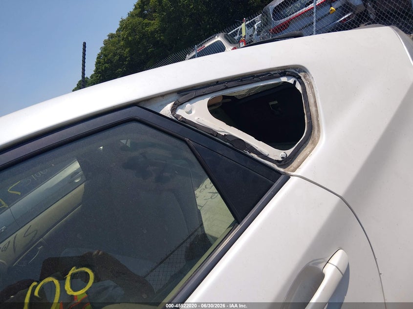2011 TOYOTA PRIUS auction photo 6