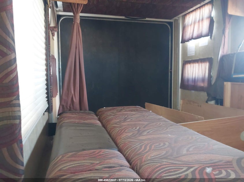 2010 JAYCO OCTANE auction photo 8
