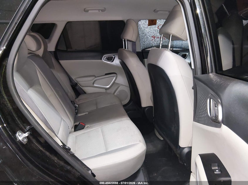 2025 KIA SOUL auction photo 8