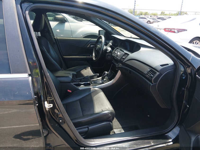 2016 HONDA ACCORD auction photo 5