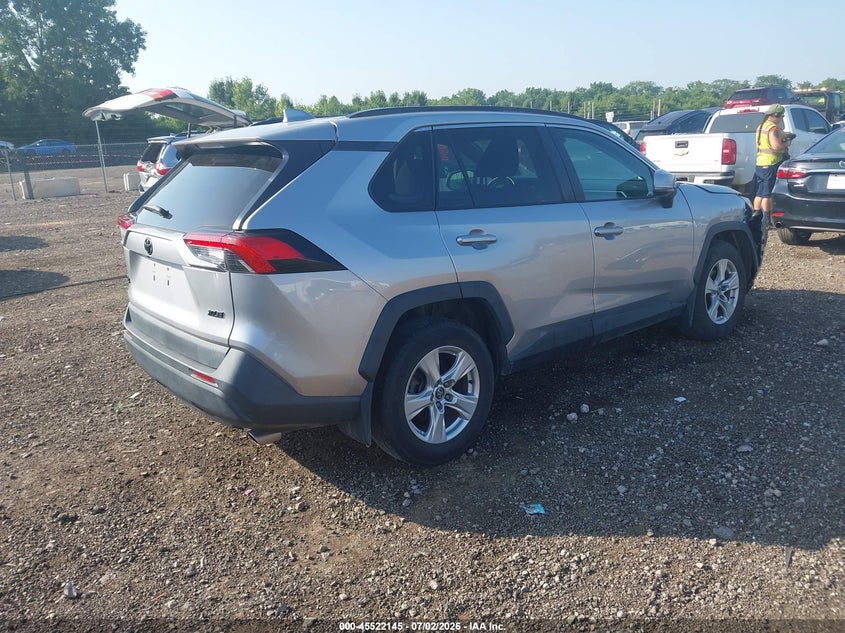 2020 TOYOTA RAV4 auction photo 4