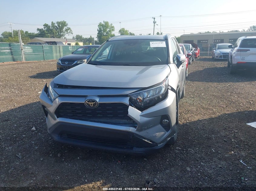 2020 TOYOTA RAV4 auction photo 6