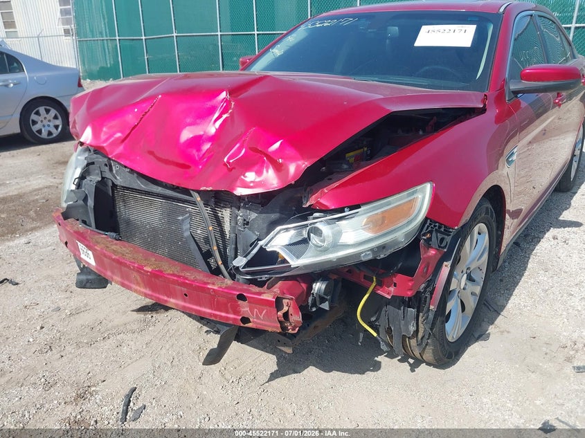 2010 FORD TAURUS auction photo 6