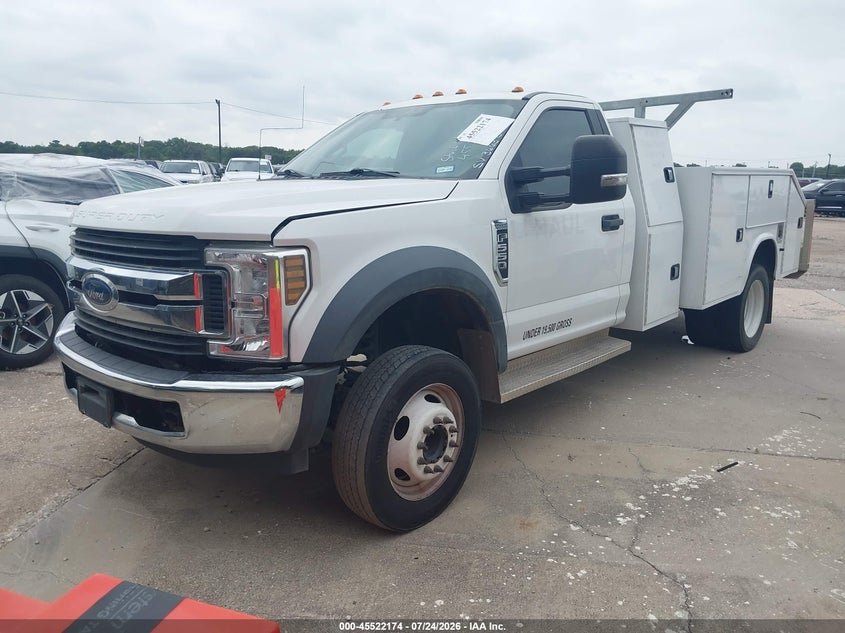 2019 FORD F-550 CHASSIS auction photo 2