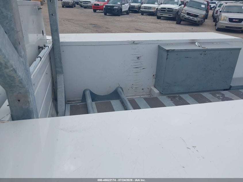 2019 FORD F-550 CHASSIS auction photo 6