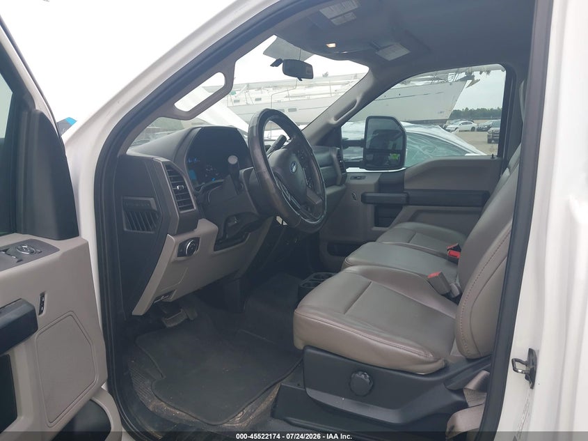 2019 FORD F-550 CHASSIS auction photo 7