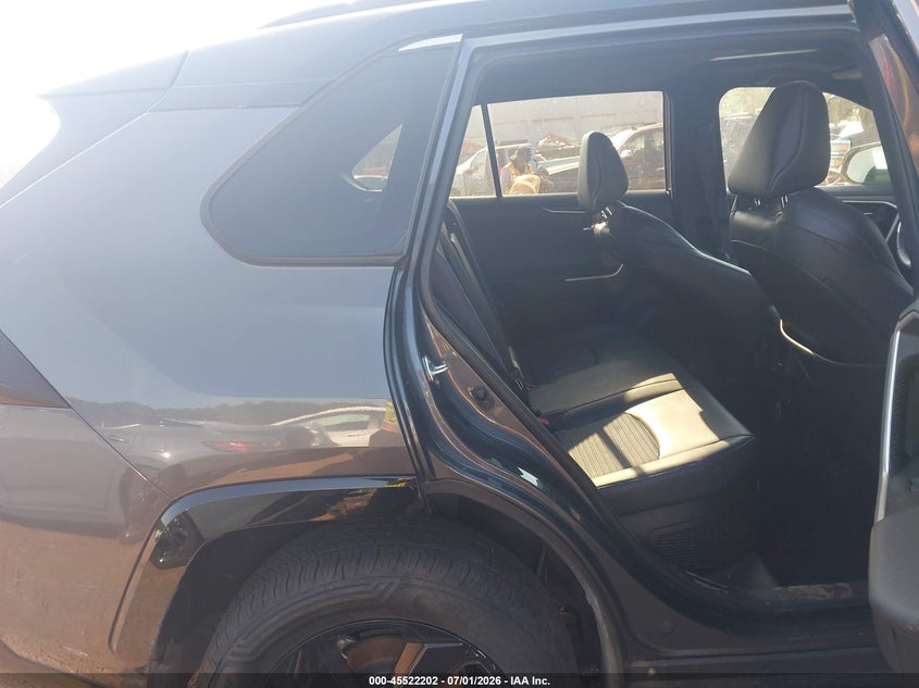 2021 TOYOTA RAV4 HYBRID auction photo 8