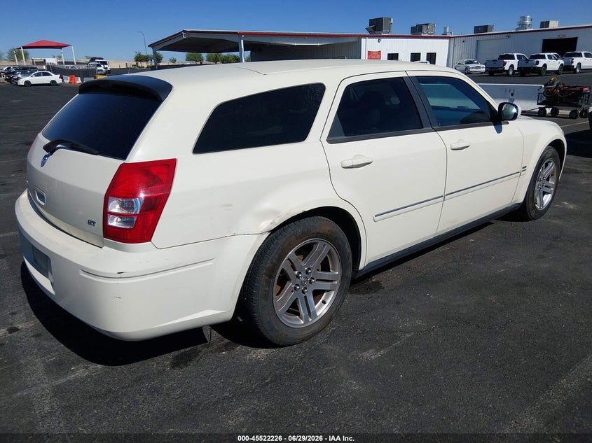 2005 DODGE MAGNUM auction photo 4