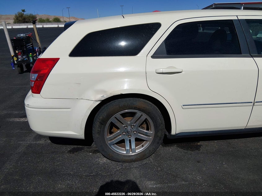 2005 DODGE MAGNUM auction photo 6