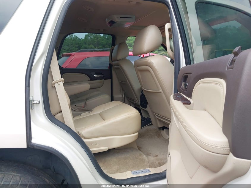 2013 GMC YUKON auction photo 8