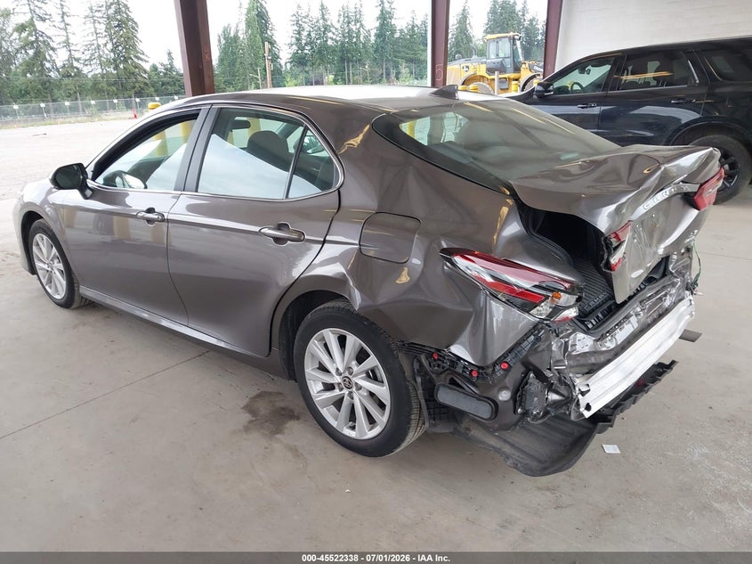 2022 TOYOTA CAMRY auction photo 3