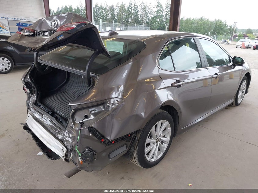 2022 TOYOTA CAMRY auction photo 4