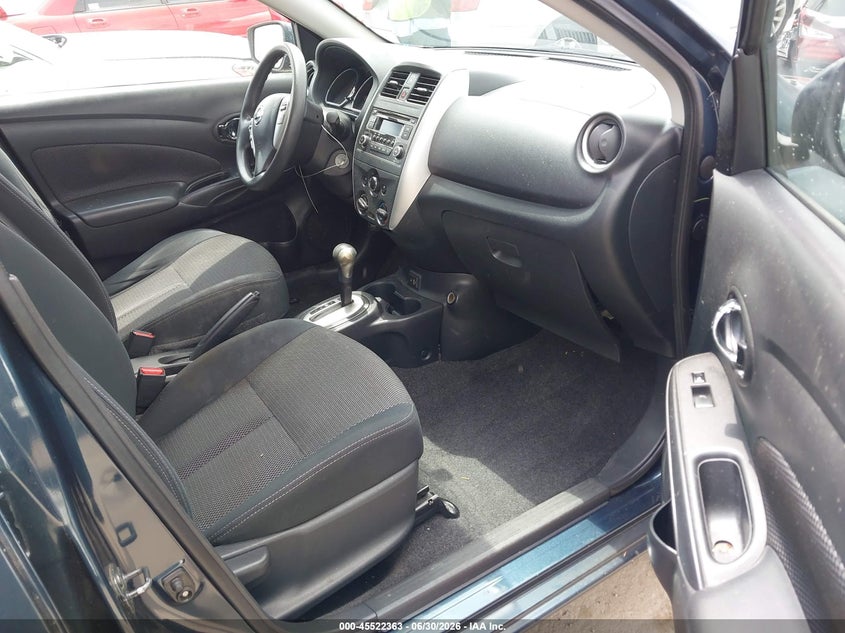 AtlanticExpress - Nissan Versa
