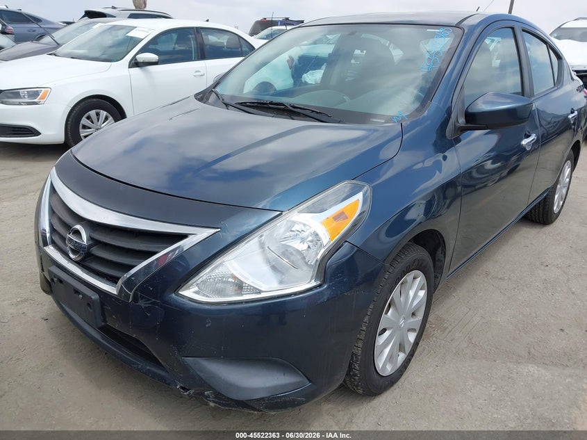 AtlanticExpress - Nissan Versa