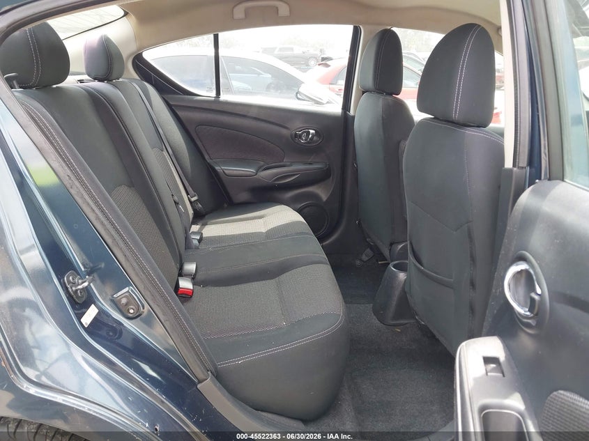 AtlanticExpress - Nissan Versa