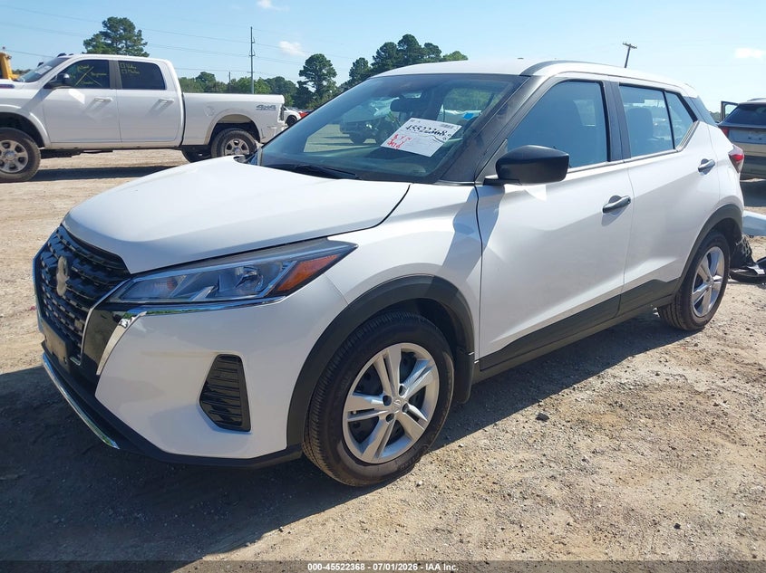 2025 NISSAN KICKS PLAY auction photo 2