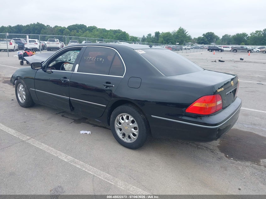 2002 LEXUS LS 430 auction photo 3