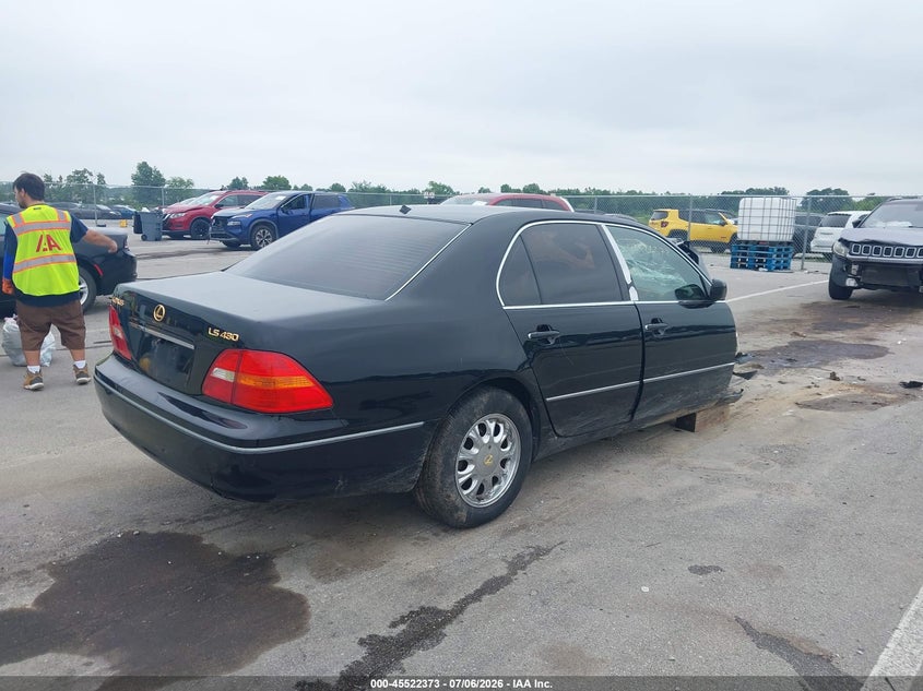 2002 LEXUS LS 430 auction photo 4