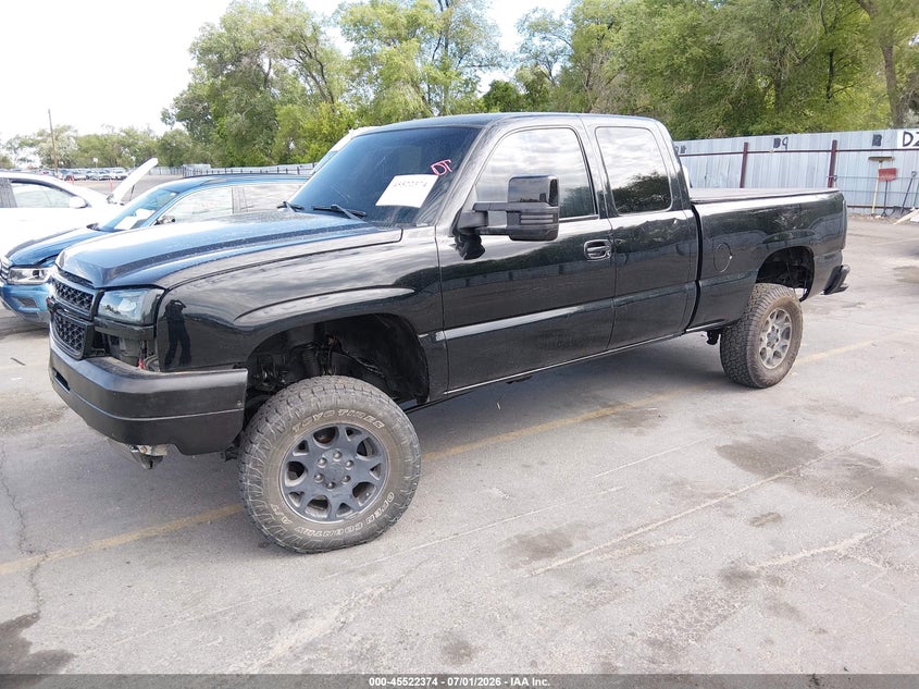 2003 CHEVROLET SILVERADO 1500 auction photo 2