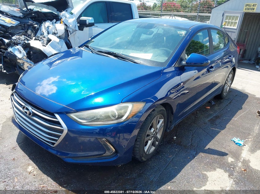 2017 HYUNDAI ELANTRA auction photo 2