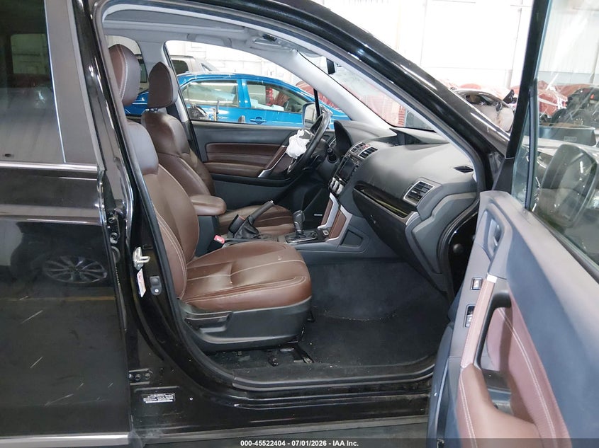 2017 SUBARU FORESTER auction photo 5