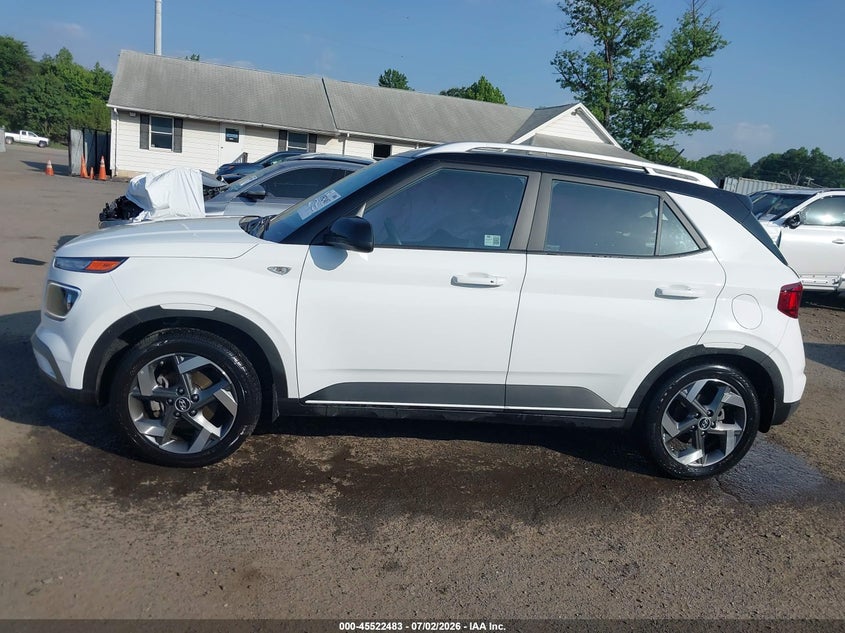 2025 Hyundai Venue Limited VIN: KMHRC8A38SU384879 Lot: 45522483
