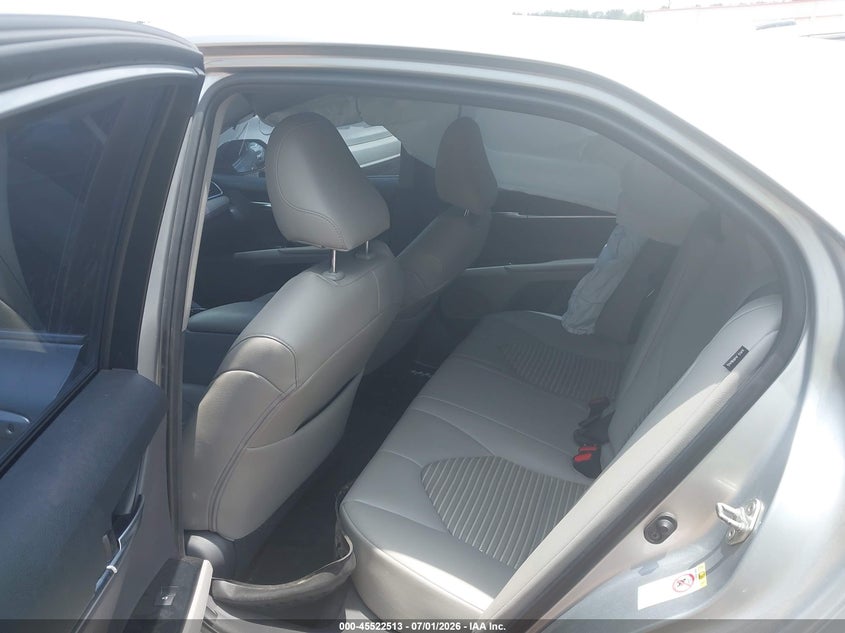 2018 TOYOTA CAMRY auction photo 8