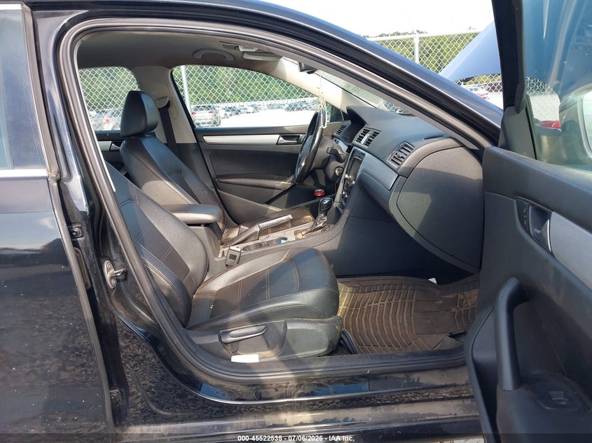 2013 VOLKSWAGEN PASSAT auction photo 5