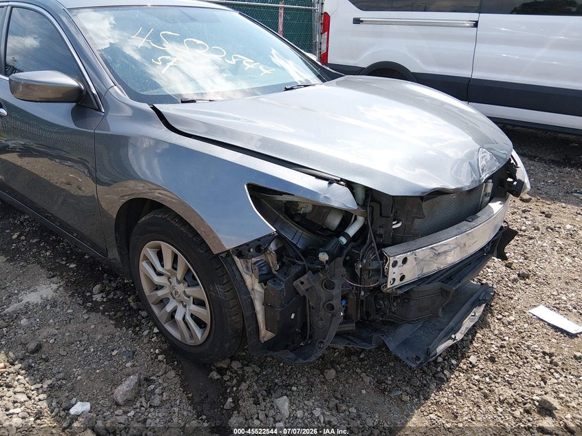 2018 NISSAN ALTIMA auction photo 6