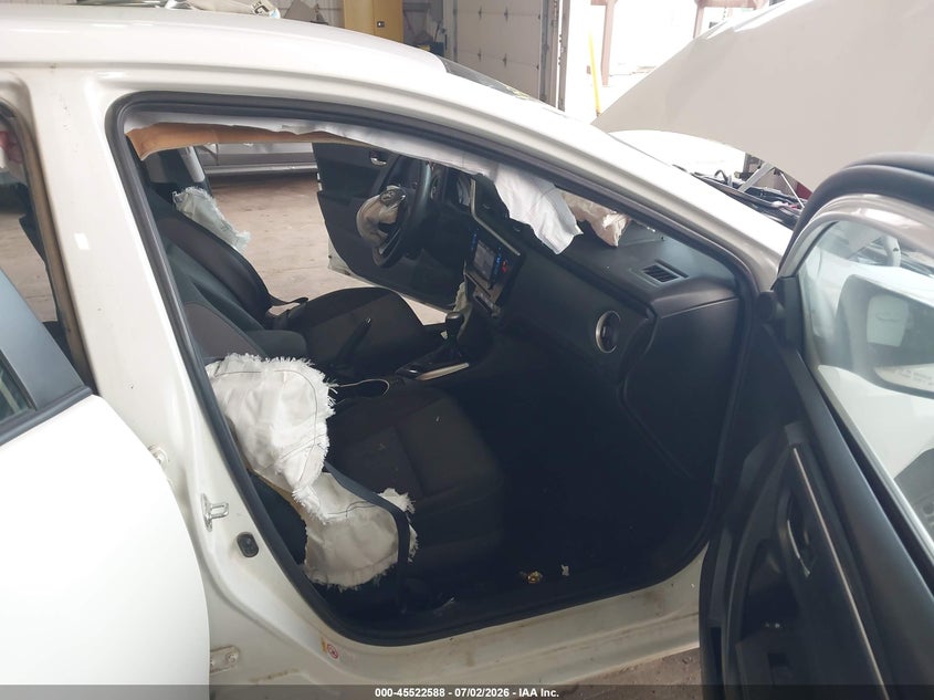 2019 TOYOTA COROLLA auction photo 5