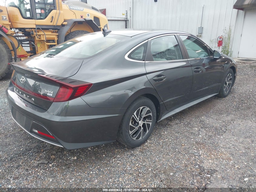 2021 HYUNDAI SONATA auction photo 4