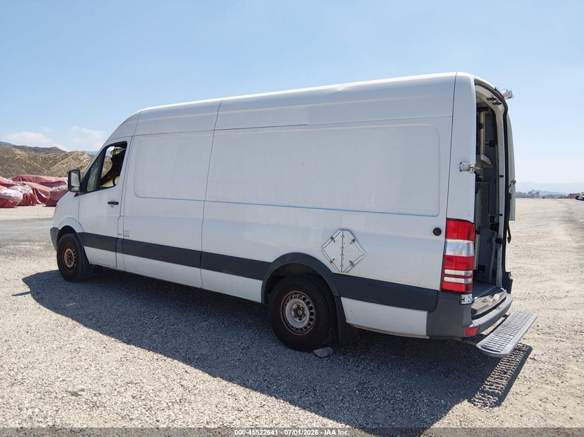 2011 MERCEDES-BENZ SPRINTER 2500 auction photo 3