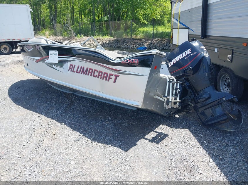 2005 ALUMACRAFT 18' auction photo 3